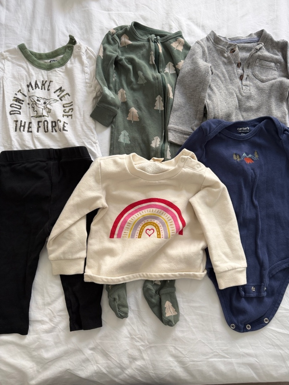 Bay 9-12 months clothing bundle rainbow- Star Wars- trees